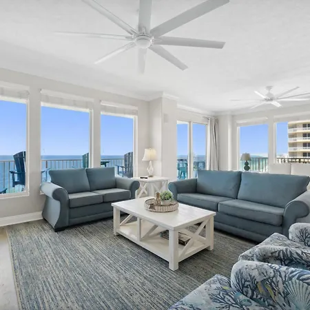 Treasure Island 1812 Apartment